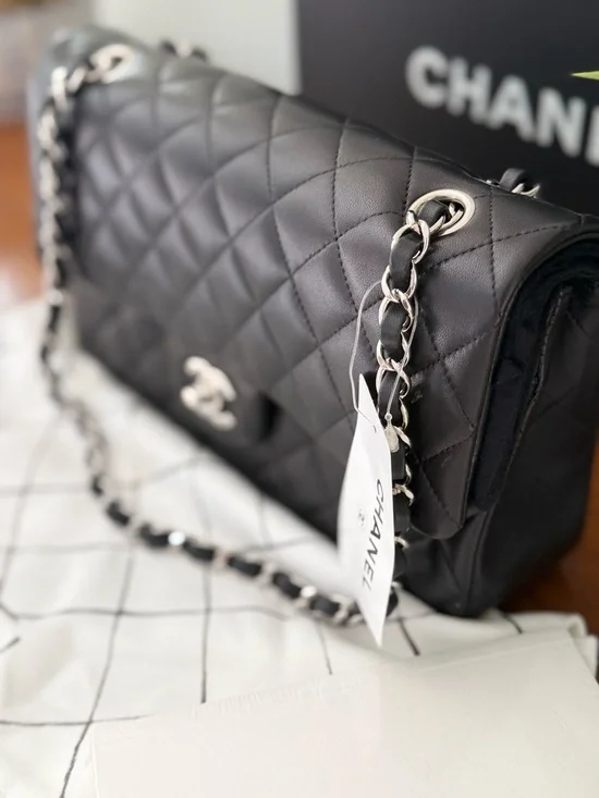 CHANEL Black Quilted Leather Shoulder Bag with Silver Hardware - Picture 2 of 8